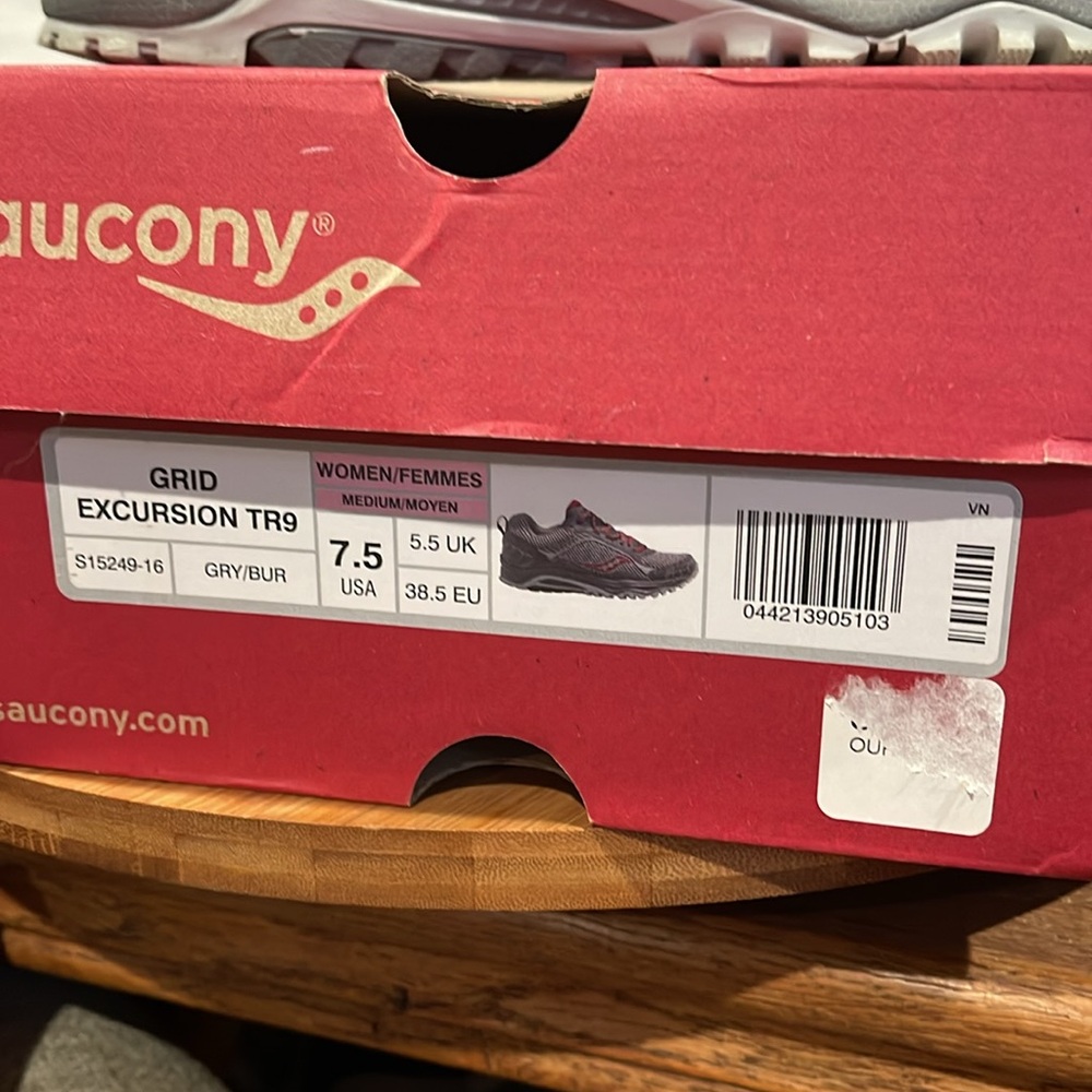 Saucony Grid Excursion Tr 9 Running Sneakers Size… - image 2